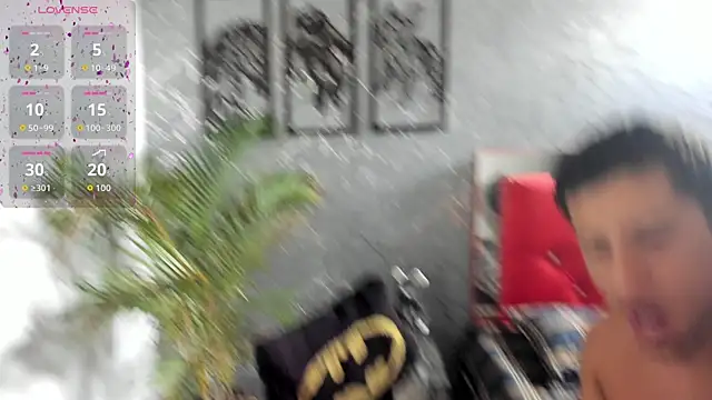 Snapshot of pepe_joness chatting on 10.31.25 pepe joness online show from 10.31.25