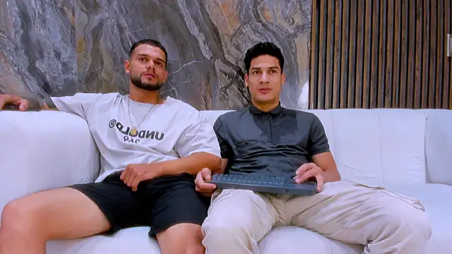 Snapshot of hot_day chatting on 10.17.25 hot day online show from 10.17.25