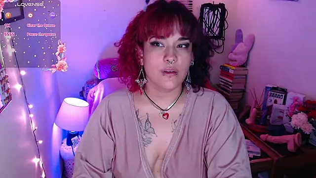 Snapshot of Ruby_Skywalker_ chatting on 03.17.25 Ruby Skywalker online show from 03.17.25