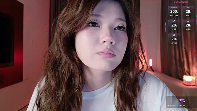 Snapshot of KitayamaChu chatting on 09.11.25 KitayamaChu online show from 09.11.25