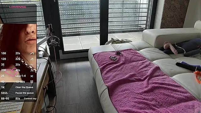 sexyLolia11 online show from 05.20.26