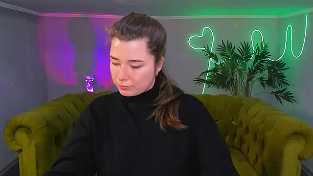  Sun Shy  online show from 01.30.25