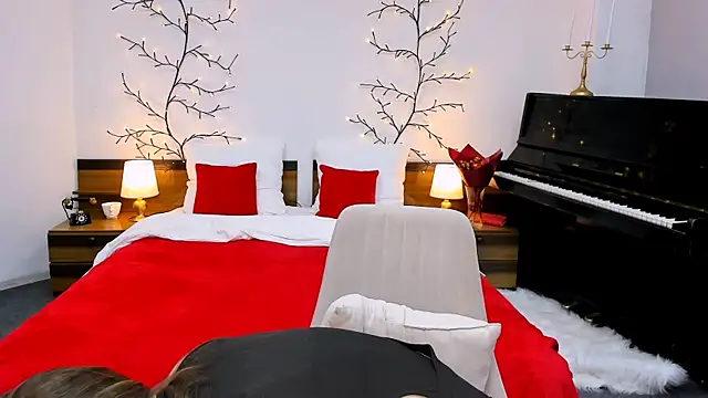  Sun Shy  online show from 02.06.25