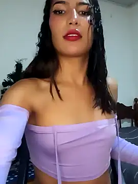 Snapshot of Lanna_hott_ chatting on 12.21.24 Lanna hott online show from 12.21.24