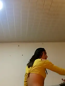 Snapshot of Lanna_hott_ chatting on 12.30.24 Lanna hott online show from 12.30.24