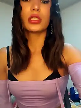 Snapshot of Lanna_hott_ chatting on 01.07.25 Lanna hott online show from 01.07.25