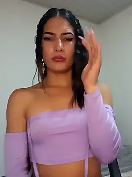 Snapshot of Lanna_hott_ chatting on 01.07.25 Lanna hott online show from 01.07.25