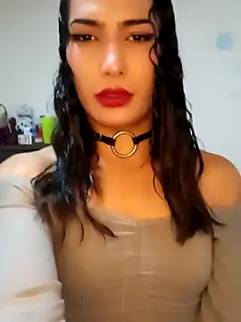 Snapshot of Lanna_hott_ chatting on 02.14.25 Lanna hott online show from 02.14.25