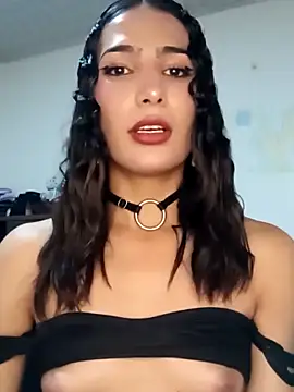 Snapshot of Lanna_hott_ chatting on 02.28.25 Lanna hott online show from 02.28.25