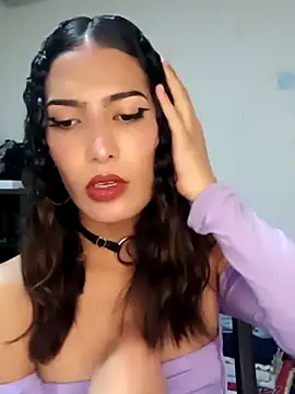 Snapshot of Lanna_hott_ chatting on 03.07.25 Lanna hott online show from 03.07.25