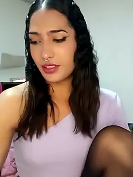 Snapshot of Lanna_hott_ chatting on 03.19.25 Lanna hott online show from 03.19.25