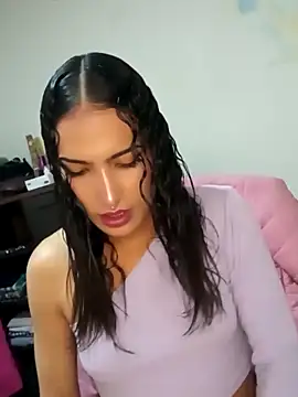 Snapshot of Lanna_hott_ chatting on 03.20.25 Lanna hott online show from 03.20.25