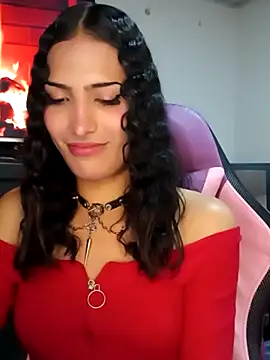 Snapshot of Lanna_hott_ chatting on 09.30.25 Lanna hott online show from 09.30.25