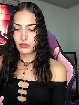 Snapshot of Lanna_hott_ chatting on 10.04.25 Lanna hott online show from 10.04.25