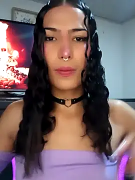 Snapshot of Lanna_hott_ chatting on 10.12.25 Lanna hott online show from 10.12.25