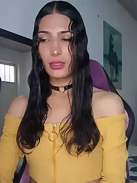 Snapshot of Lanna_hott_ chatting on 07.15.26 Lanna hott online show from 07.15.26