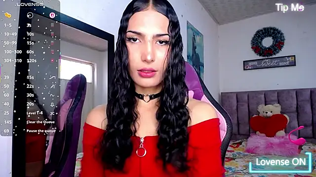 Snapshot of Lanna_hott_ chatting on 07.25.26 Lanna hott online show from 07.25.26