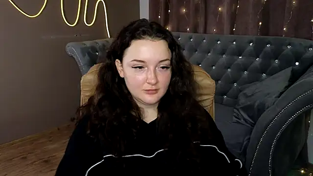 Snapshot of GloriNichols chatting on 01.18.25 GloriNichols online show from 01.18.25
