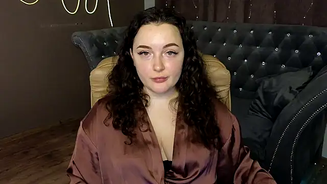 Snapshot of GloriNichols chatting on 01.23.25 GloriNichols online show from 01.23.25