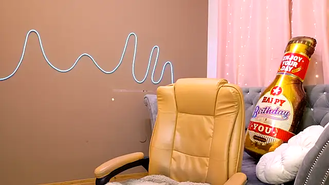 GloriNichols online show from 09.30.25