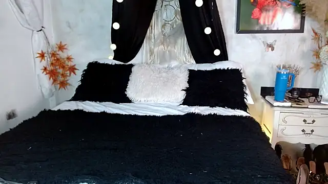 Kyara Queen online show from 10.04.25