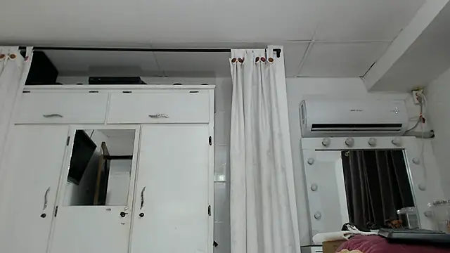 Snapshot of marcella6 chatting on 01.30.25 marcella6 online show from 01.30.25