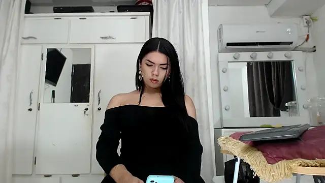 Snapshot of marcella6 chatting on 03.19.25 marcella6 online show from 03.19.25