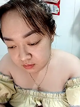 VyOanh2K online show from 02.10.25