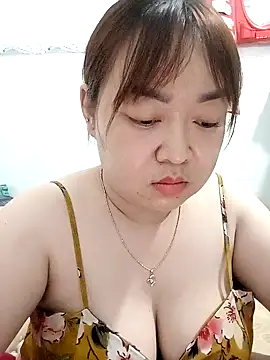 VyOanh2K online show from 02.11.25