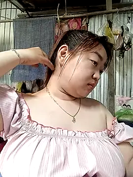 VyOanh2K online show from 02.16.25