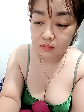 VyOanh2K online show from 02.17.25