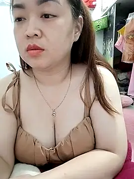 VyOanh2K online show from 03.14.25