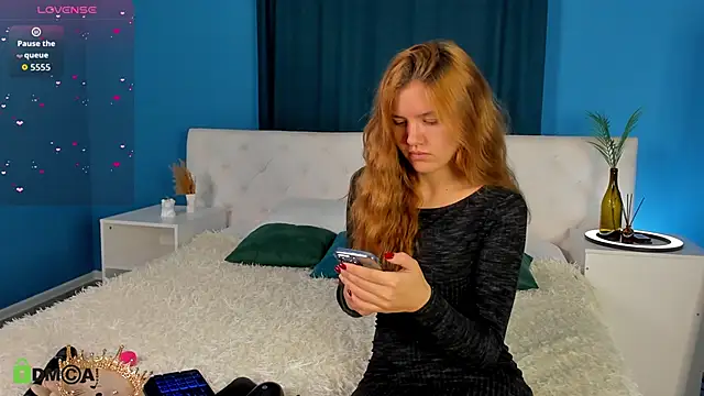 Eva  Lewis online show from 11.01.25