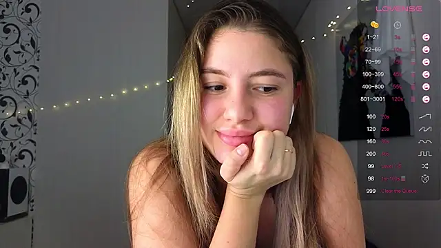 Yassyaaa online show from 12.14.24