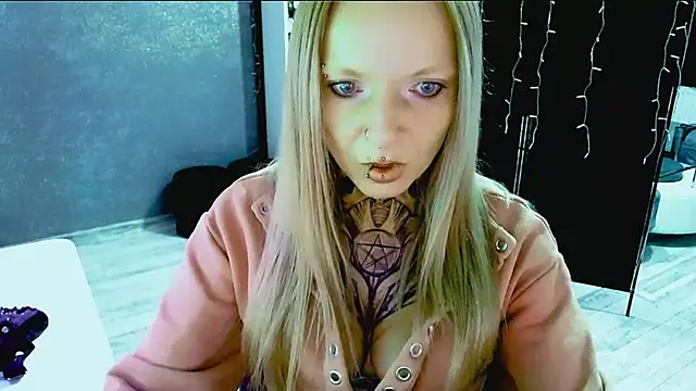 InesGold online show from 09.18.25