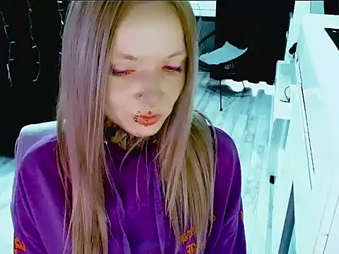 InesGold online show from 09.29.25