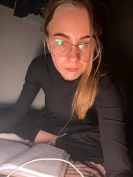 GraceTorrez online show from 12.18.24
