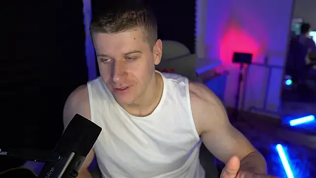 Bruno Banani online show from 10.17.25