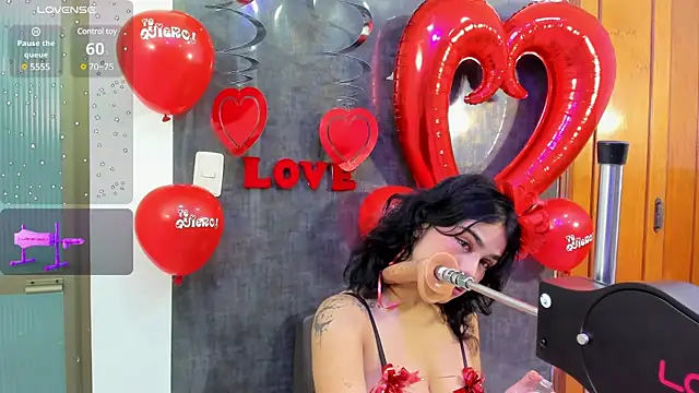 Snapshot of zyle_boobs chatting on 02.14.25 zyle boobs online show from 02.14.25
