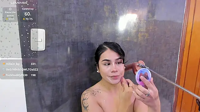 Snapshot of zyle_boobs chatting on 02.23.25 zyle boobs online show from 02.23.25
