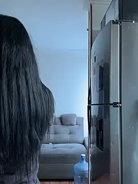 Sara luna  online show from 01.04.25