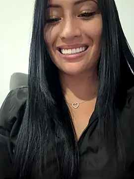 Sara luna  online show from 12.05.25