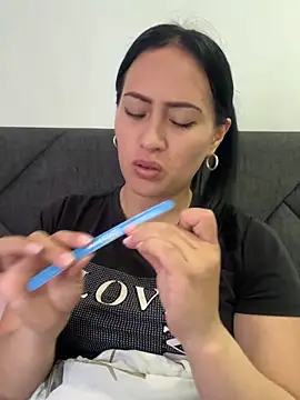 Sara luna  online show from 02.17.26