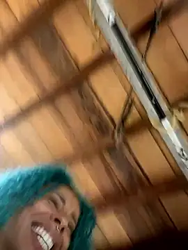 Snapshot of sammoura01 chatting on 11.17.25 sammoura01 online show from 11.17.25