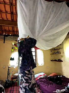 Snapshot of sammoura01 chatting on 11.27.25 sammoura01 online show from 11.27.25