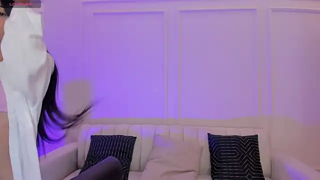 Snapshot of HannahJamesX chatting on 02.18.26 HannahJamesX online show from 02.18.26