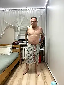 PierreNaked89 online show from 11.25.25