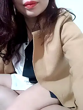 Snapshot of _LanTran chatting on 01.12.25 LanTran online show from 01.12.25