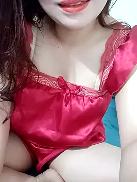 Snapshot of _LanTran chatting on 03.05.25 LanTran online show from 03.05.25
