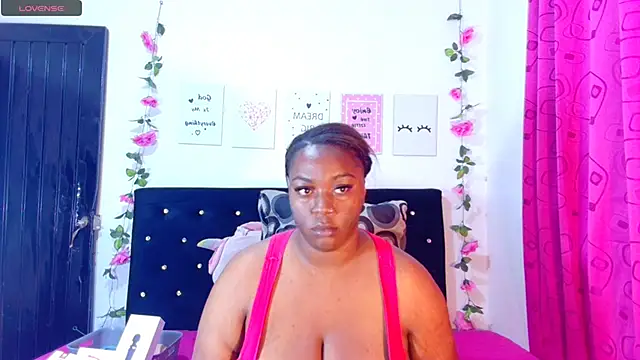 CiaraEbony online show from 12.25.24